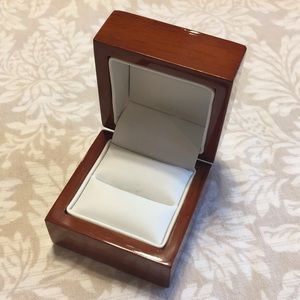 Beautiful lacquered wood ring/ gift box